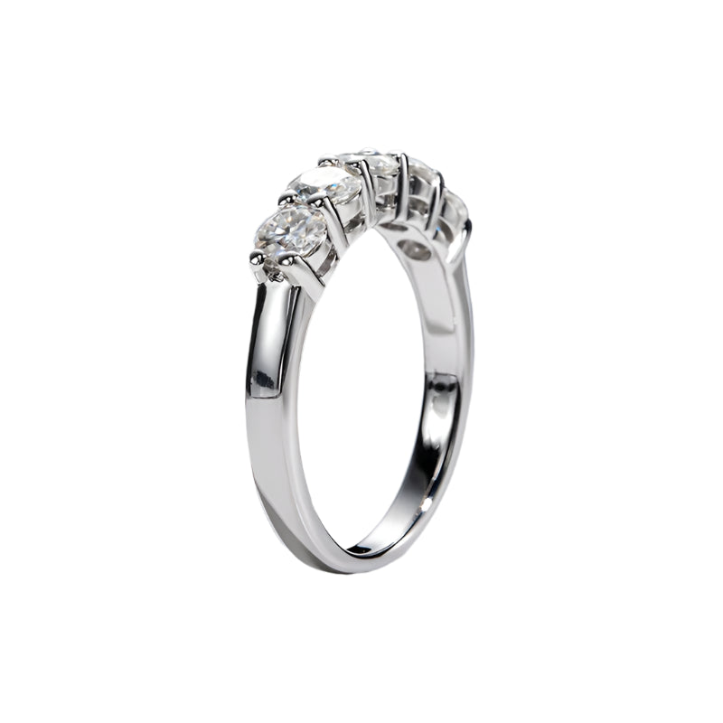 Joyce-Anello Mossanite