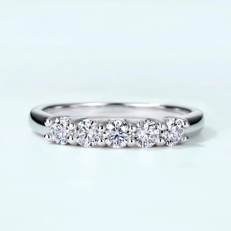 Joyce-Anello Mossanite