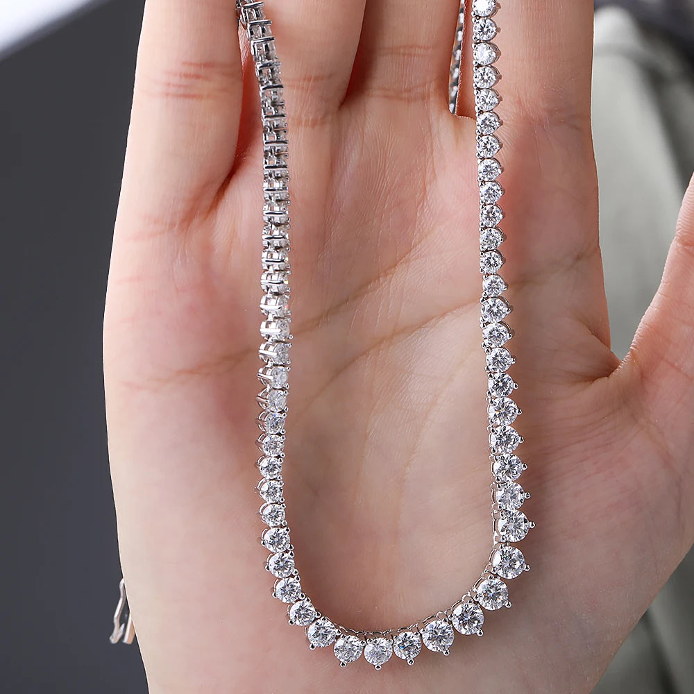 LILI – Elegante Collana Tennis con Moissanite (3 Griffe)