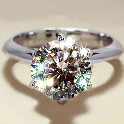 Regina- Moissanite Anello