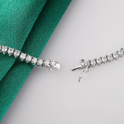 LILI – Elegante Collana Tennis con Moissanite (3 Griffe)