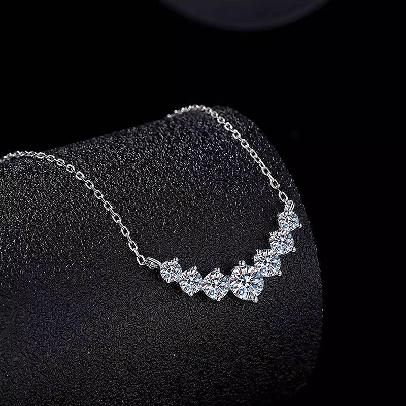 Smile- Collana Elegante con Pietre di Moissanite