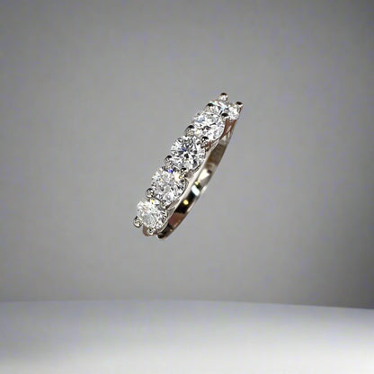 Joyce-Anello Mossanite